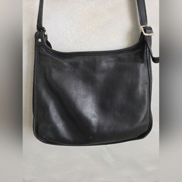 Vintage Coach Hippie Flap Bag Black 9134 12.5x10 Sling - Picture 11 of 16